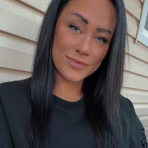 •Meet Your Posher•